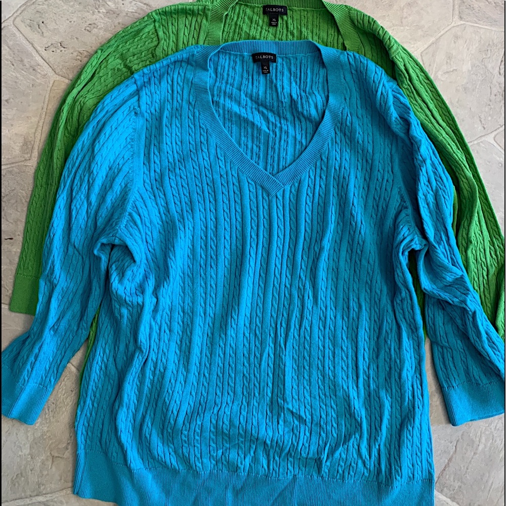 2/TWO V-neck Talbot’s Sweaters